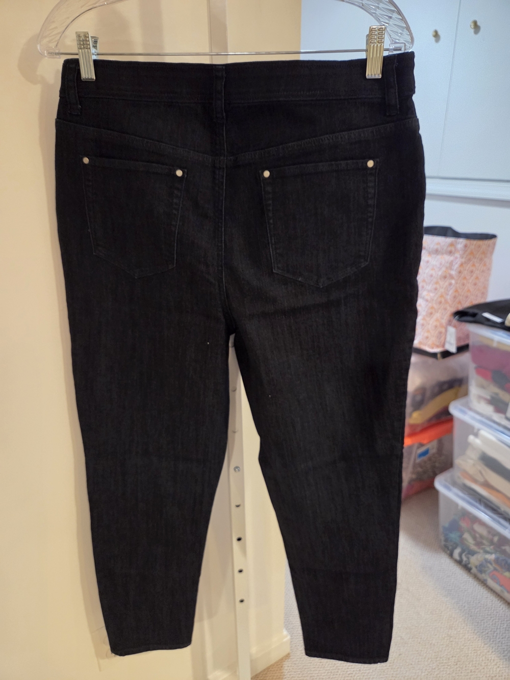 Chico's Black Stretch Jeggings - Slim Back Pocket Style